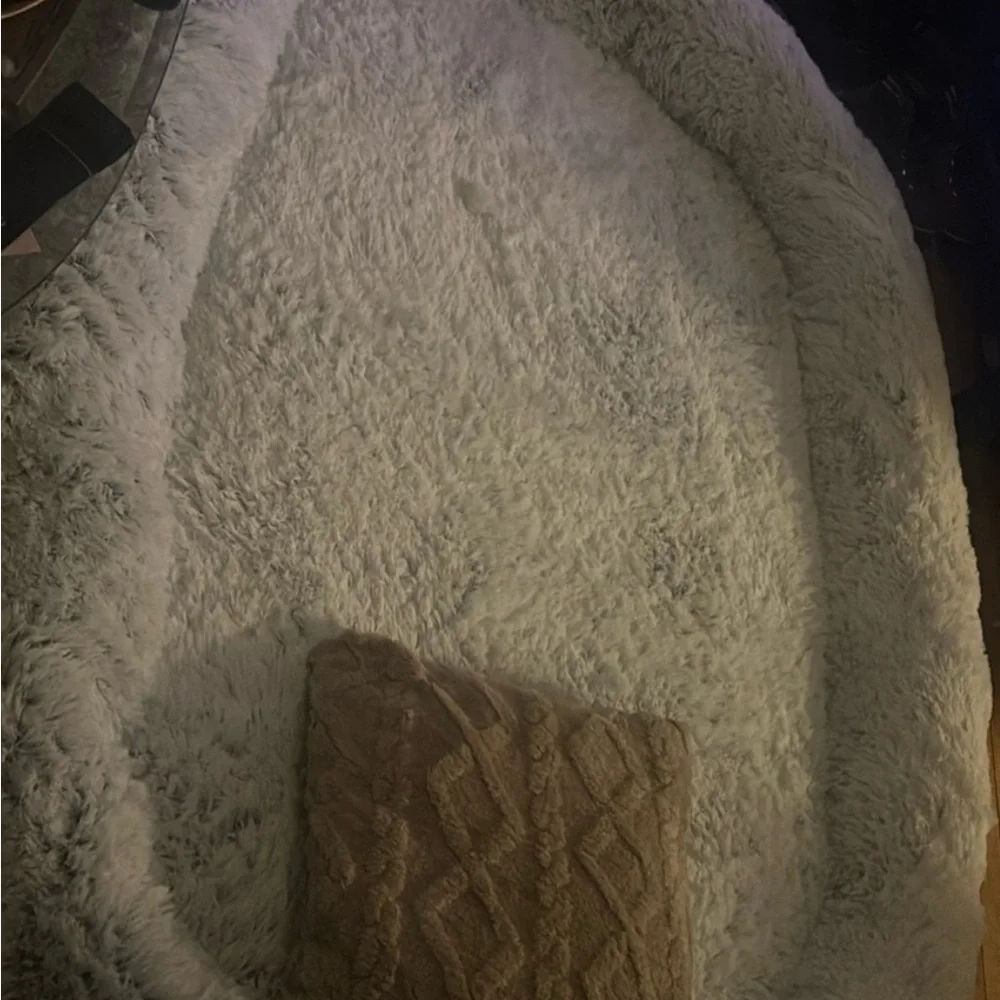 Cozy White and Tan Dog Bed